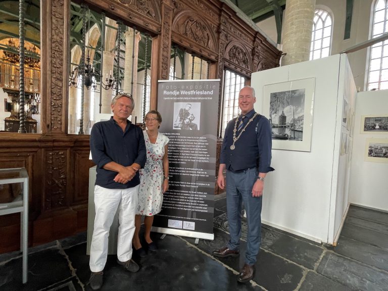 Burgemeester opent bijzondere expositie in de Westerkerk