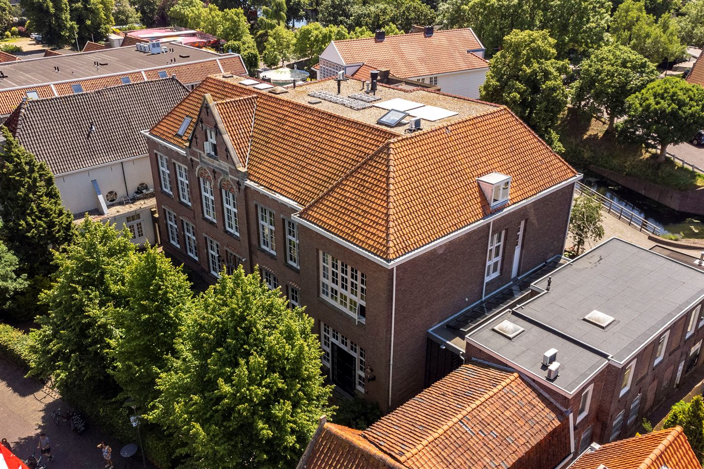 Funda pareltje: Wonen in de voormalige Rijks Hoogere Burgerschool