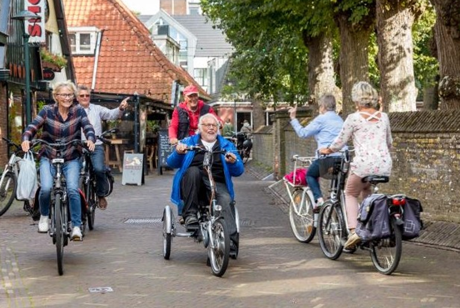 Leren langer zelfstandig fietsen met een driewieler