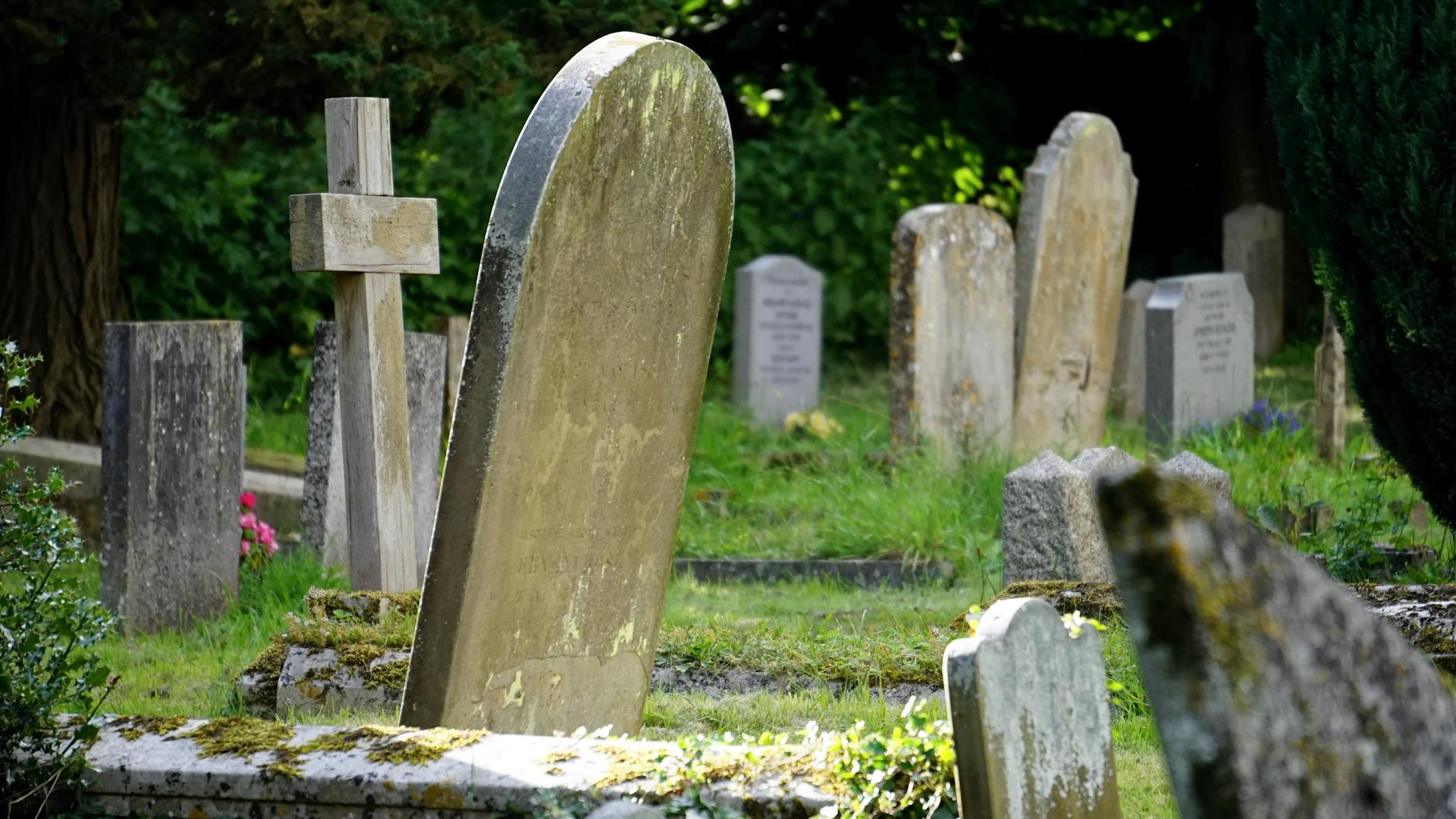 Begraven worden in Enkhuizen wordt duur grapje